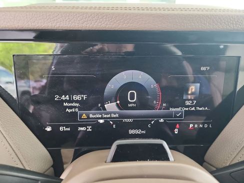 Certified 2025 GMC Yukon Denali w/ Denali Reserve Package AWD/4WD image 11