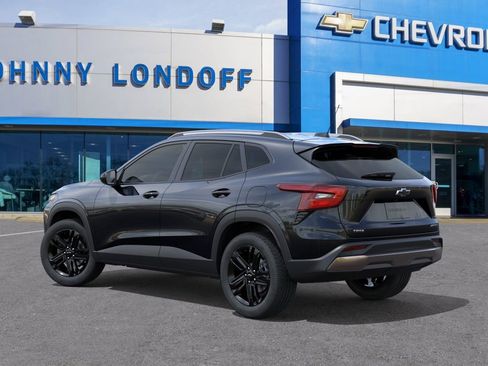 New 2026 Chevrolet Trax LS FWD image 3