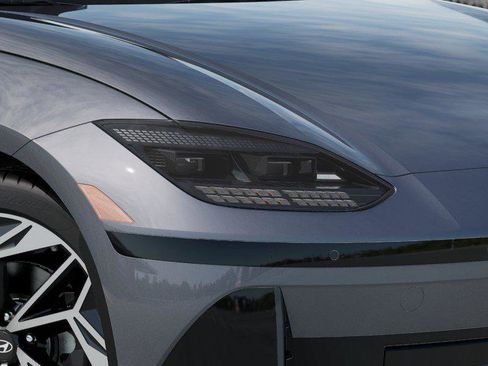 New 2025 Hyundai Ioniq 6 SEL image 9