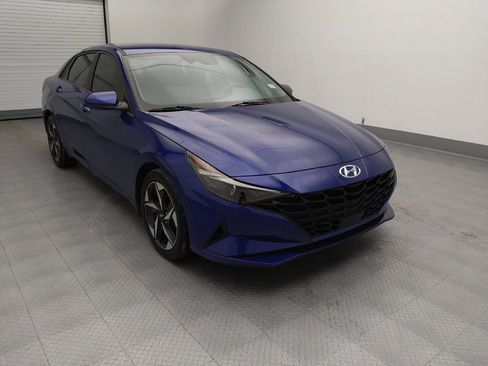 Used 2023 Hyundai Elantra SEL w/ Convenience Package image 13