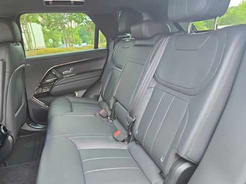 Certified 2025 Land Rover Range Rover Sport SE AWD/4WD image 14