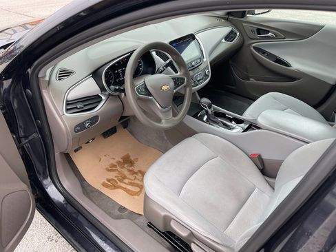Used 2022 Chevrolet Malibu LS image 16