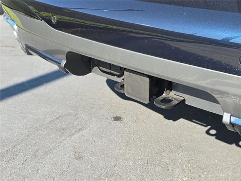 Used 2024 BMW X7 xDrive40i w/ M Sport Package image 6