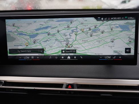 Used 2024 BMW iX xDrive50 w/ Premium Package image 62