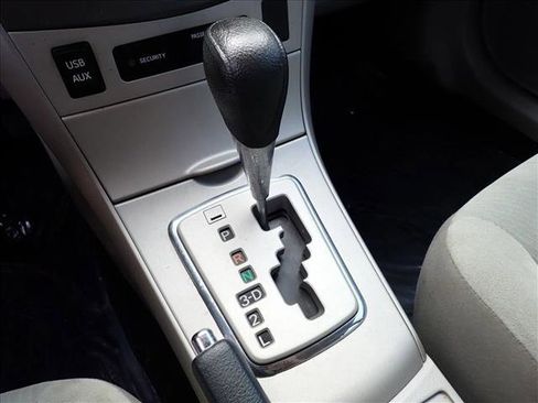 Used 2013 Toyota Corolla LE FWD image 15