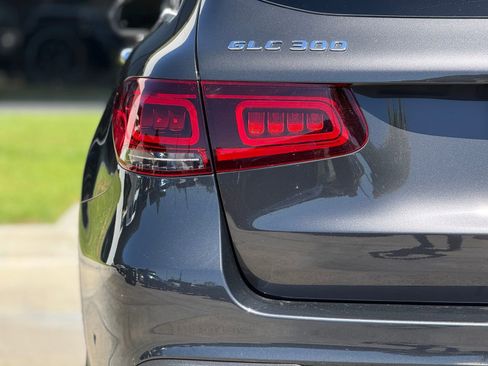 Used 2022 Mercedes-Benz GLC 300 image 13