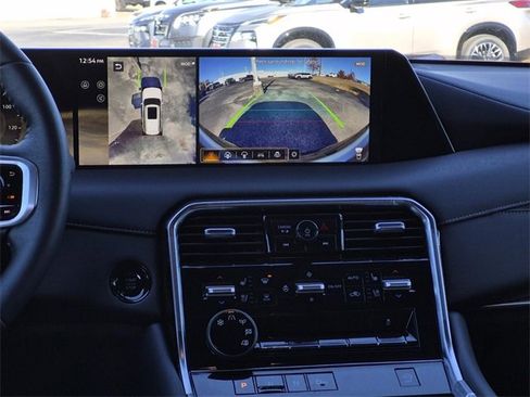 New 2025 Nissan Armada Platinum image 14