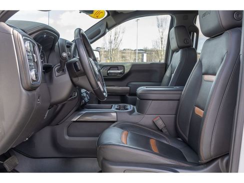 Used 2022 GMC Sierra 1500 AT4 w/ AT4 Premium Package image 15