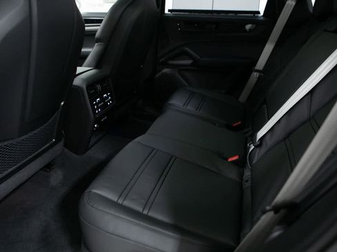 New 2026 Porsche Cayenne GTS image 29