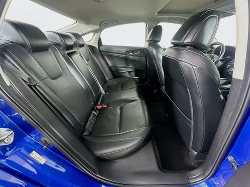 Certified 2019 Honda Insight Touring image 9