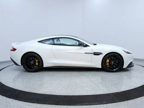 Used 2015 Aston Martin Vanquish Coupe image 45