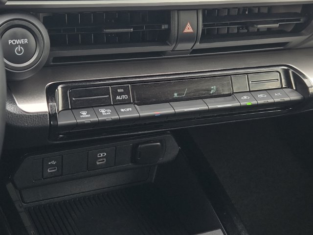 Certified 2026 Toyota Prius LE FWD image 22