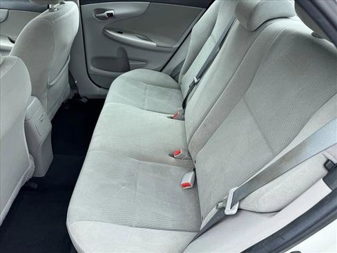 Used 2013 Toyota Corolla LE FWD image 13