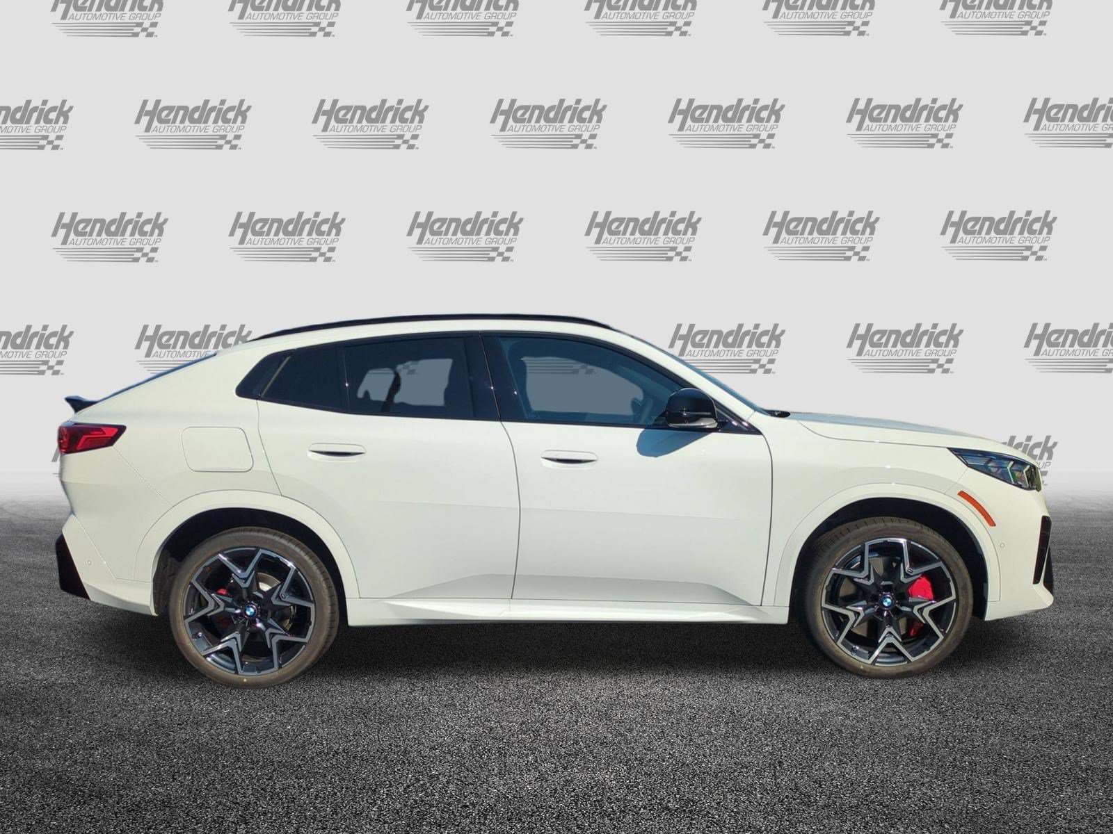 New 2027 BMW X2 xDrive28i w/ Technology Package AWD/4WD image 10