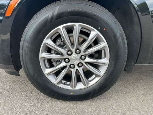 Used 2022 Buick Enclave Premium FWD image 16