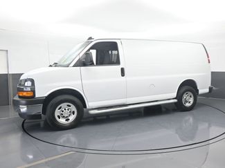 Used 2024 Chevrolet Express 2500 w/ Driver Convenience Package video 2
