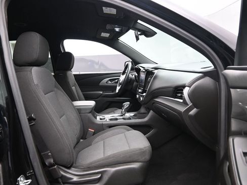 Used 2022 Chevrolet Traverse LT w/ Midnight/Sport Edition image 35