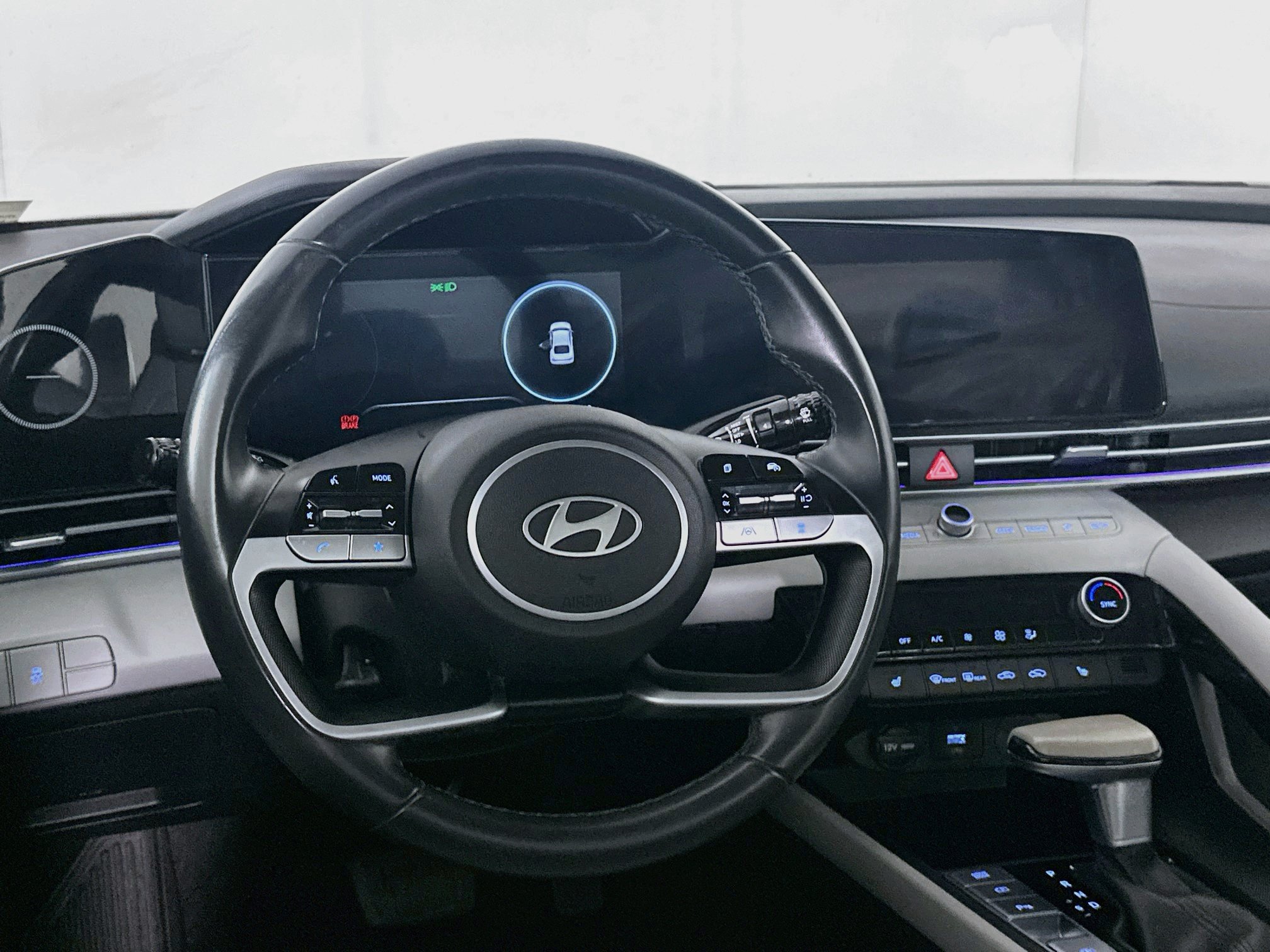 Used 2024 Hyundai Elantra Limited FWD image 18