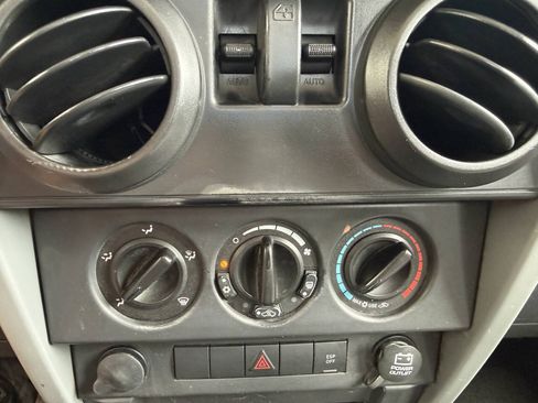 Used 2009 Jeep Wrangler X AWD/4WD image 18