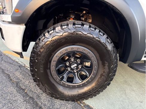 Used 2020 Ford F150 XLT w/ Equipment Group 302A Luxury image 12