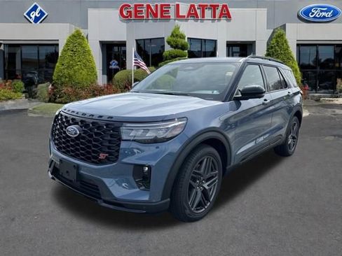 New 2026 Ford Explorer ST image 3