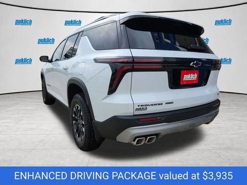 New 2026 Chevrolet Traverse Z71 w/ Enhanced Driving Package AWD/4WD image 3