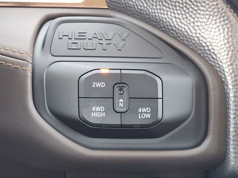 New 2026 RAM 2500 Limited image 17