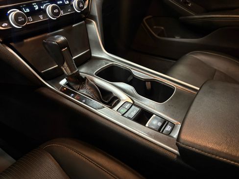 Used 2022 Honda Accord Sport image 13