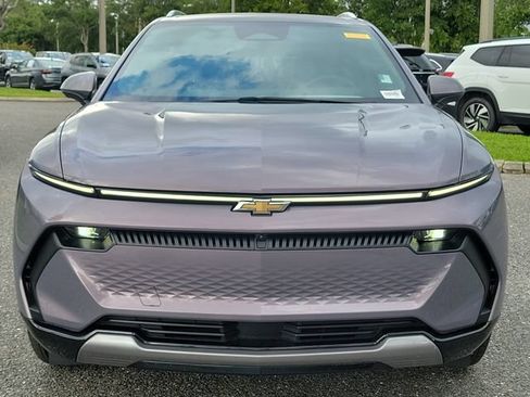 Certified 2025 Chevrolet Equinox EV LT FWD image 8
