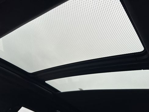 Certified 2024 BMW X7 M60i w/ Executive Package image 37