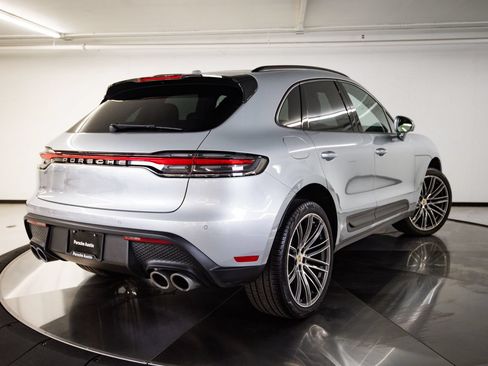 Certified 2026 Porsche Macan AWD/4WD image 7