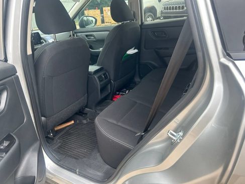 Certified 2024 Nissan Rogue S FWD image 10