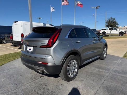 Used 2023 Cadillac XT4 Premium Luxury image 6