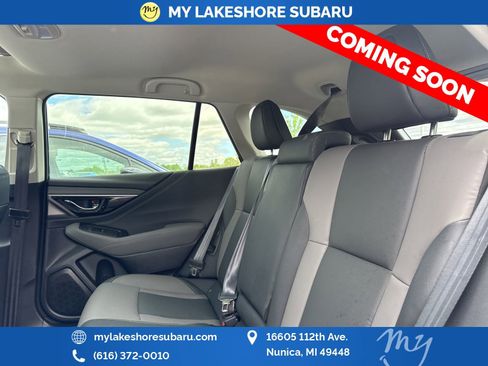 Used 2025 Subaru Outback Onyx Edition AWD/4WD image 12