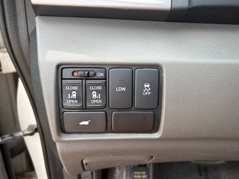Used 2015 Honda Odyssey EX-L image 11