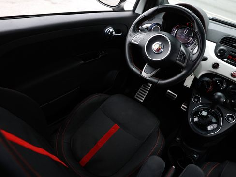 Used 2015 FIAT 500 Abarth image 25