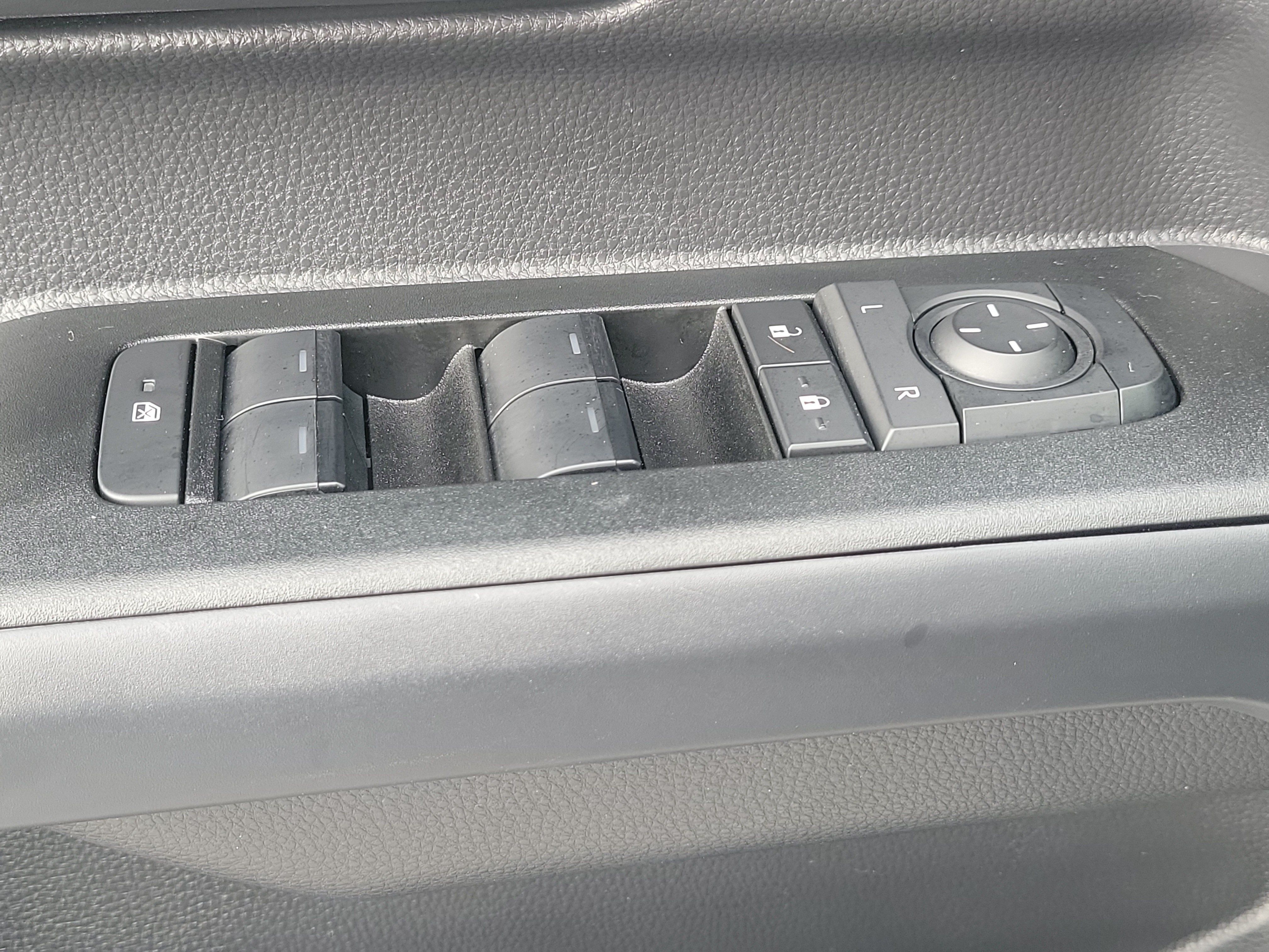 Used 2026 Toyota 4Runner SR5 AWD/4WD image 28