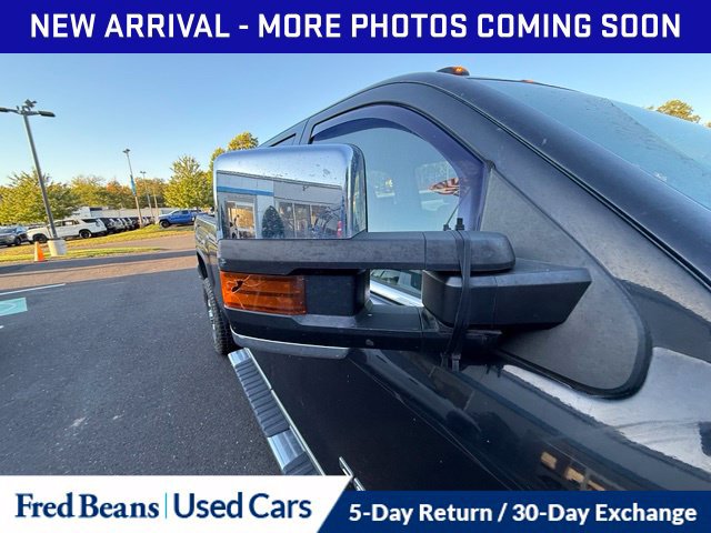 Used 2015 GMC Sierra 2500 Denali w/ Snow Plow Prep Package AWD/4WD image 17
