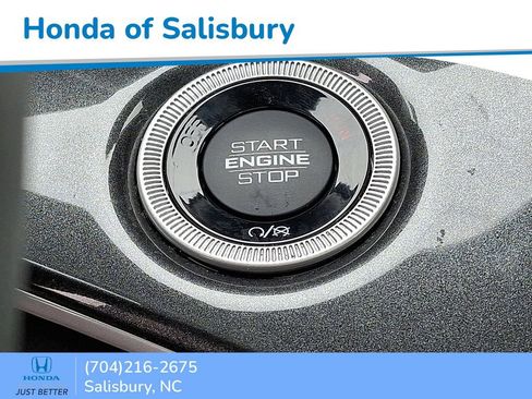 Used 2023 Jeep Grand Cherokee Laredo w/ Luxury Tech Group I image 20