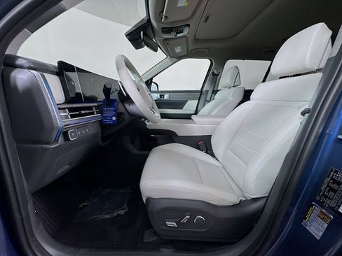 New 2026 Hyundai Santa Fe Limited FWD image 40