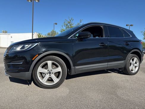 Used 2017 Lincoln MKC Premiere image 1