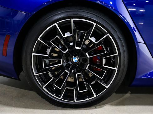 Used 2025 BMW M5 Touring image 32