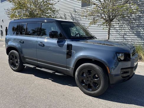 New 2026 Land Rover Defender 110 S image 4