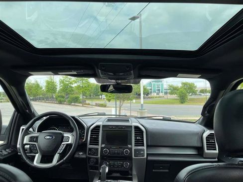Used 2017 Ford F150 Lariat AWD/4WD image 9