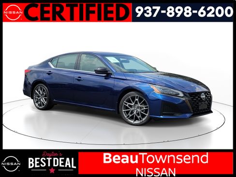 Certified 2023 Nissan Altima 2.0 SR FWD image 1