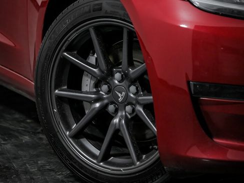 Used 2018 Tesla Model 3 Long Range image 3