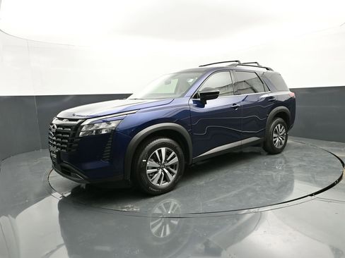 New 2026 Nissan Pathfinder SL AWD/4WD image 1