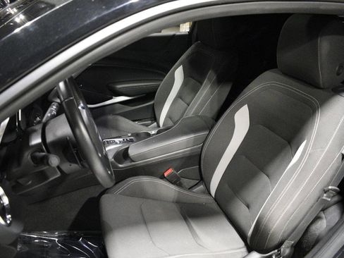 Used 2022 Chevrolet Camaro LT w/ RS Package image 17