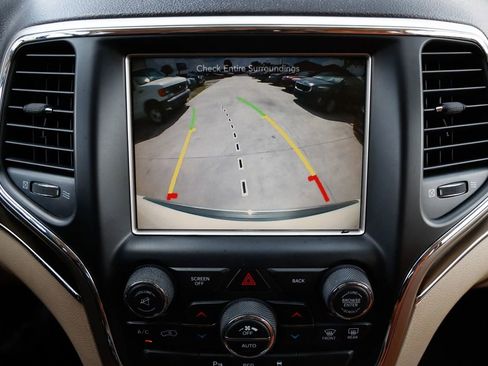 Used 2014 Jeep Grand Cherokee Limited RWD image 31