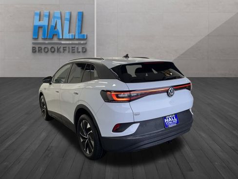 Used 2022 Volkswagen ID.4 Pro image 3